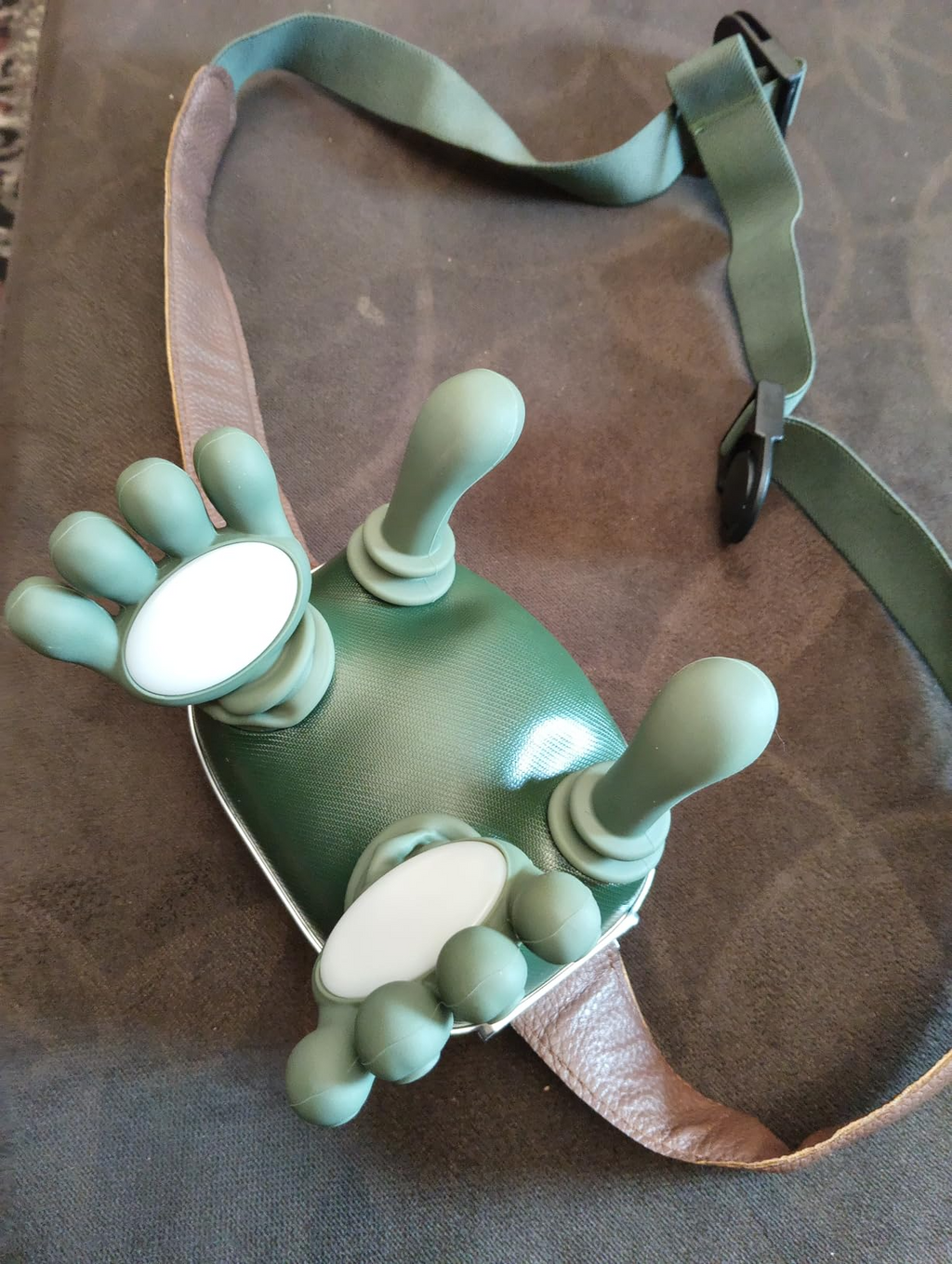 Masseur viral Tiny Hands  avec batterie intégrée et fonction chauffante 4D : Cou & Épaule